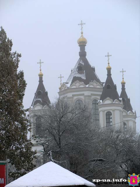 Свято-Покровский кафедральный собор зимой